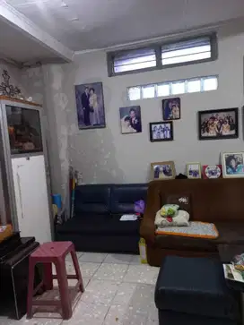 Rumah akses motor di Astana Anyar