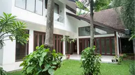 Dijual Rumah Bagus Bebas Banjir di Kemang, Jakarta Selatan