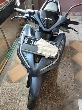 Vario 125 blue matte thn 2020 plat B