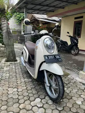 Dijual scoopy tahun 2015