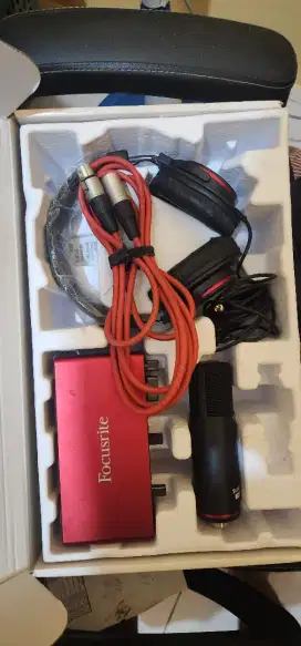 Focusrite Scarlett 2i2 Studio Recording Soundcard 3rd Gen