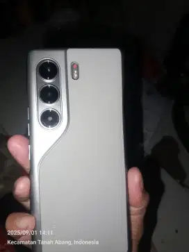 Techno camon 40 pro