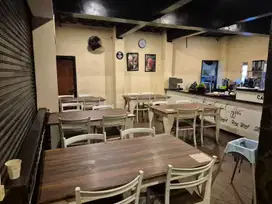 Disewakan Rumah 2 Lantai untuk Cafe di Sarijadi Bandung
