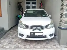 GRAND LIVINA 1.5 SV  MT - 2016
