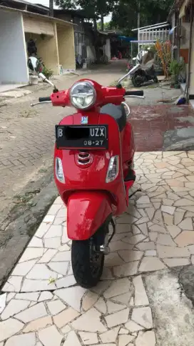 DIJUAL VESPA LX 125