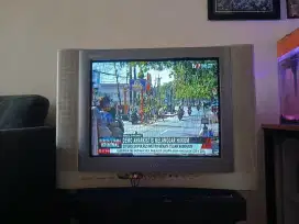 TV tabung 21 inch + stb + rak tv