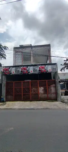 dijual tempat usaha atau cafe lokasi strategis sigura gura malang