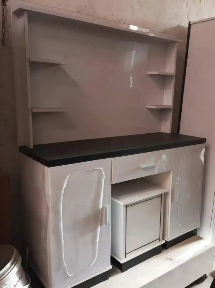 Meja rias/meja belajar