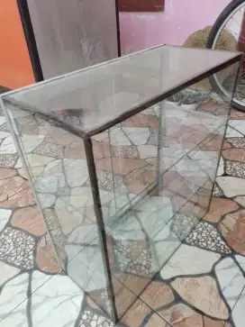 Di jual Etalase Kaca