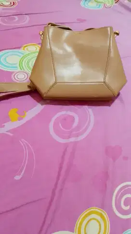 Tas wanita donatella