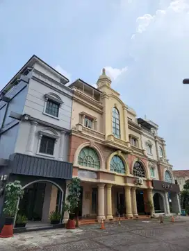 Dijual cepat ruko komersial unit pojok di Kebayoran Baru