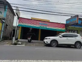 Tanah Pekarangan Bonus Bangunan Usaha di Sleman TP 098