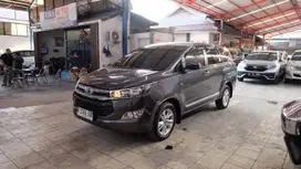 Toyota Kijang Innova Reborn 2.0 G bensin AT Abu-Abu