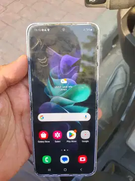 Samsung Flip 3 8/128Gb Sein
