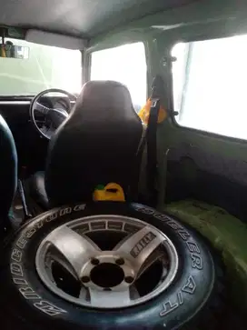 Suzuki Jimny 1982 Bensin