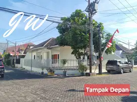 DISEWAKAN RUMAH HOOK WISMA PERMAI