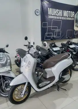 KM 7.000 SCOOPY PRESTIGE KEYLESS 2021, SEPERTI BARU, MUHSHI MOTOR.