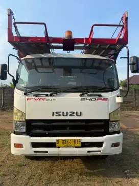 Truk Isuzu Giga FVR34P 240PS Engkel Th'2013/14 Car Carrier Tg 1 istw