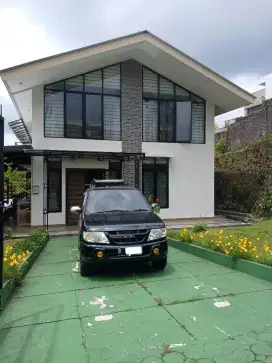 DI JUAL  VILLA di CIPANAS