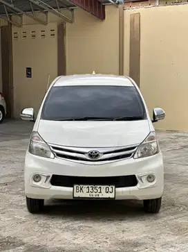 Toyota avanza 1.3 G at matic 2014