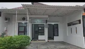 DISEWAKAN RUMAH KETINTANG REGENCY - KOSONGAN