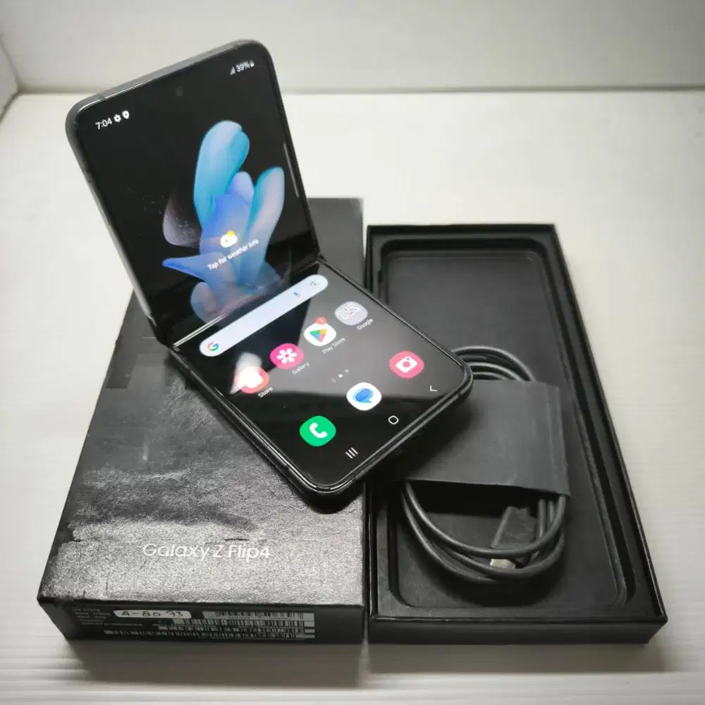 SAMSUNG GALAXY Z FLIP 4 5G 8/128 BLACK FULLSET EX SEIN RESMI NO MINUS