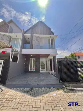Rumah Baru di Manyar Tirtoyoso dekat Kertajaya Ngagel Gubeng