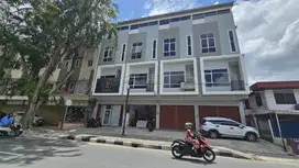(Tersewa) RukoBaru BU Pinggir jalan utama 4 lantai Jl Johar Pontianak