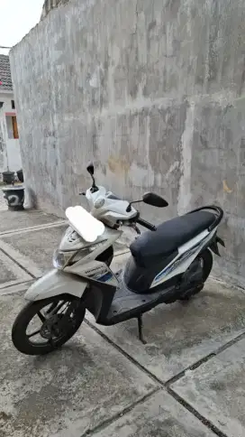 HONDA BEAT 2015