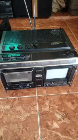 Jual tape radio jadul merk HITACHI Hidup