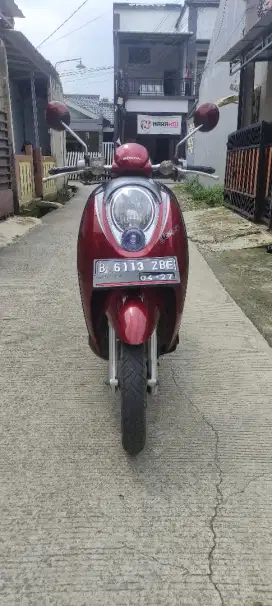 Honda Scoopy 2012