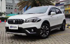 TDP 8,JT Suzuki SX4 1.5 S-Cross Bensin-MT Putih 2018