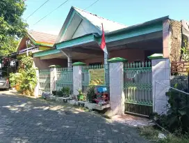 Disewakan rumah di Komplek Yayasan Gubernu-Daya