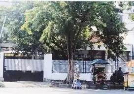 Rumah Hitung Tanah Di Karang Menjangan Surabaya Kota Strategis