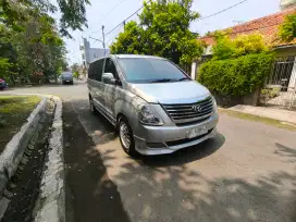 Hyundai H1 XG solar matic 2011