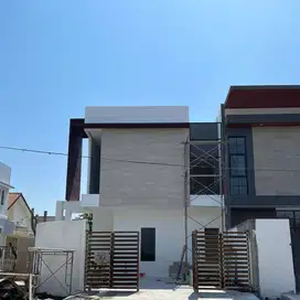 dijual rumah di sutorejo dekat pakuwon city, MODERN TROPICAL