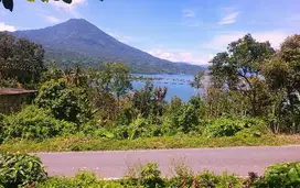 TANAH MURAH DI JALAN UTAMA DENGAN VIEW PANTAI ATAU DANAU RANAU