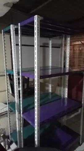 Rak besi serbaguna