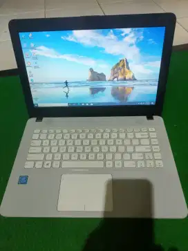 Dijual laptop asus