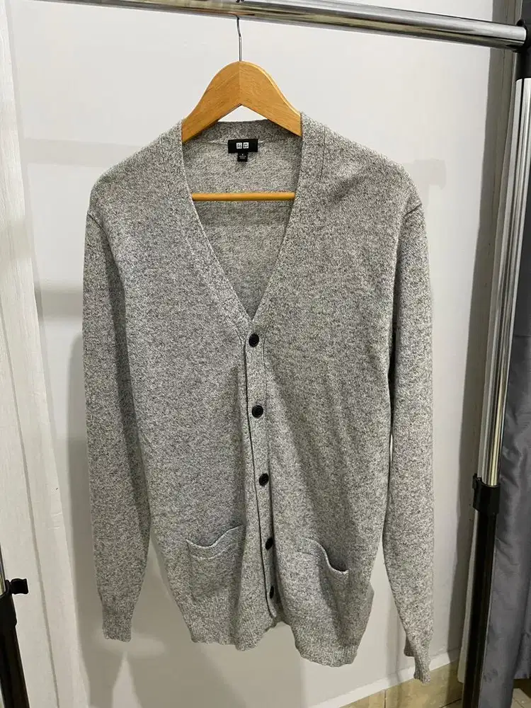 Cardigan uniqlo rajut wool original 100%