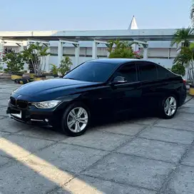 BMW 320i Sport 2015 Kondisi terawat , Siap Pakai!