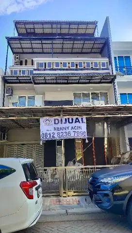 Dijual rumah strategis Green mansion 4 lantai