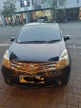 Nissan Livina 2012 Bensin
