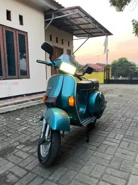 vespa Excel 150 tahun 1992...sangat terawat
