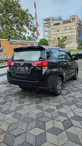 Toyota Innova Reborn V 2.4L Diesel A/T 2022