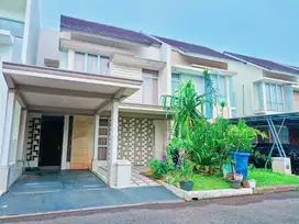 Disewa Rumah Mewah Strategis dekat dengan jalur tol