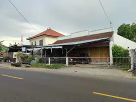 Di Jual Toko + Gudang Lokasi Strategis Di Jl. Utama Seririt Singaraja