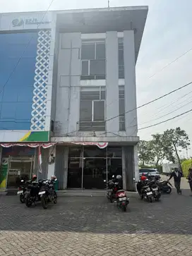 Ruko 3 lantai di Komplek Ruko LADIVA JUNCTION by pass - KRIAN SDA