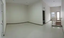 Disewakan Rumah Minimalis Siap Pakai Dalam Komplek Sayap Peta