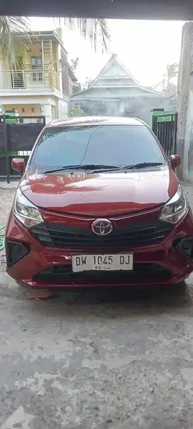 Mobil Sigra M 2024 1000 cc